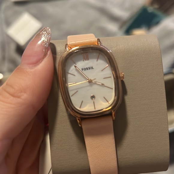 Watch - Picture 2 of 3